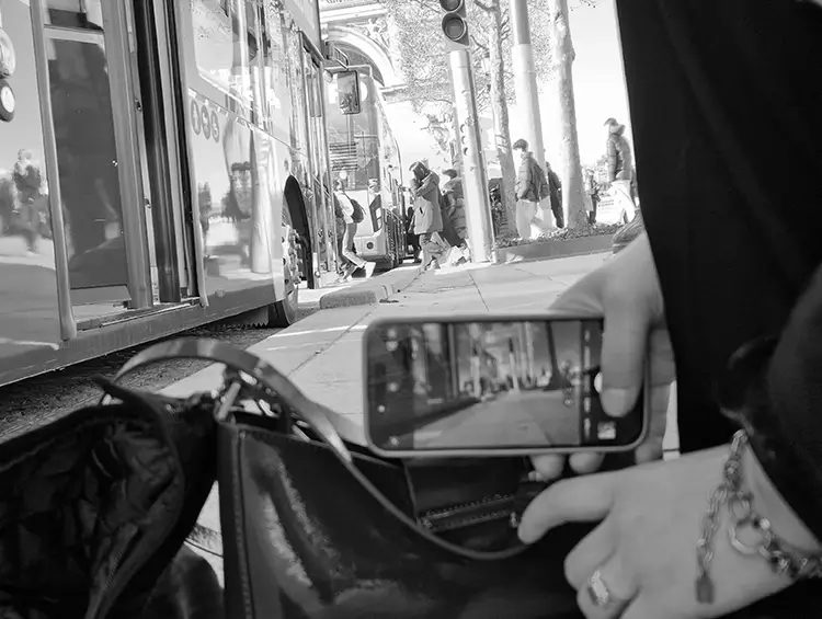 détective privé qui surveille une personne à Nantes, Pays de la Loire